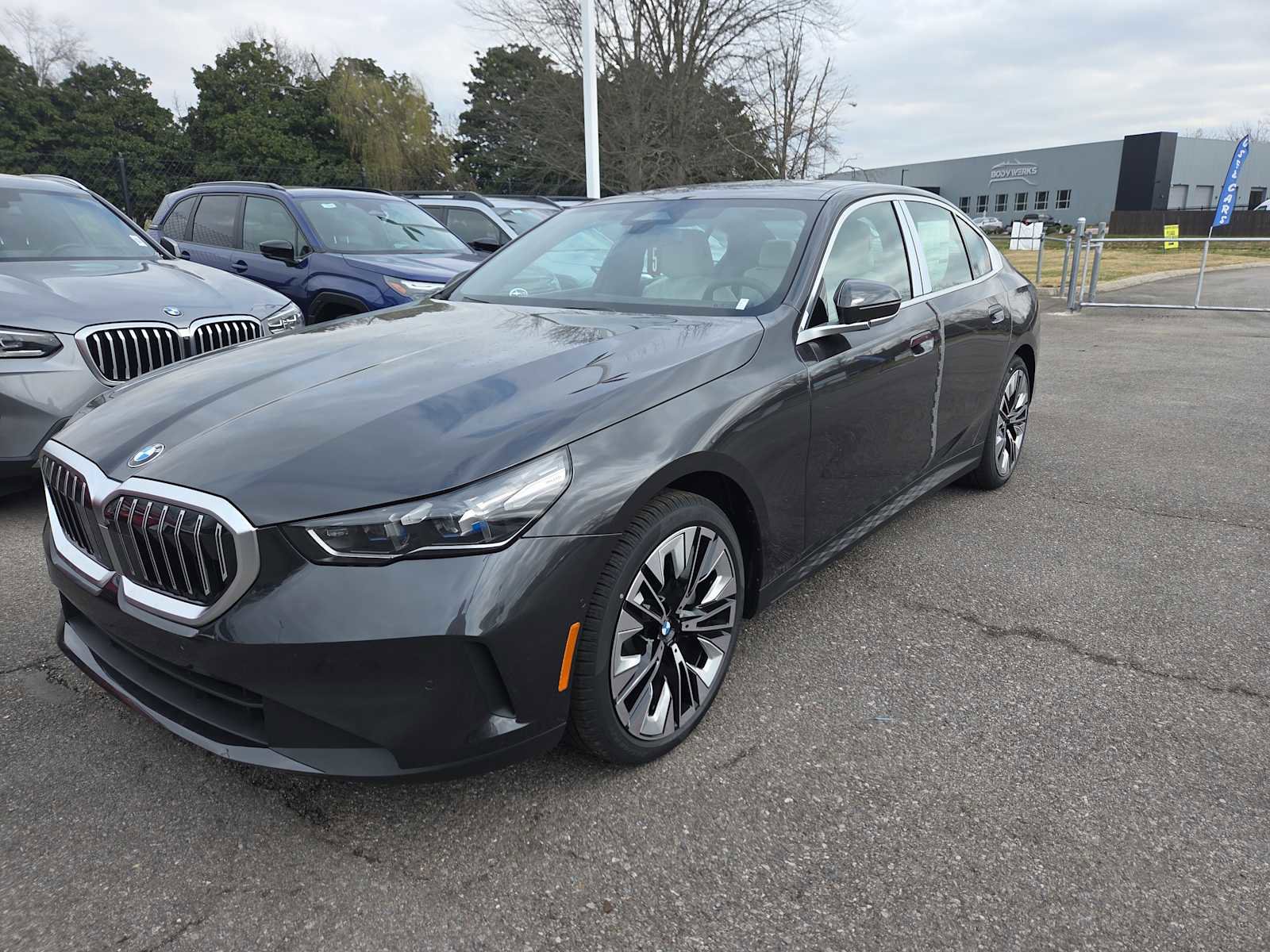 New 2026 BMW 530i xDrive w/ Premium Package image 10