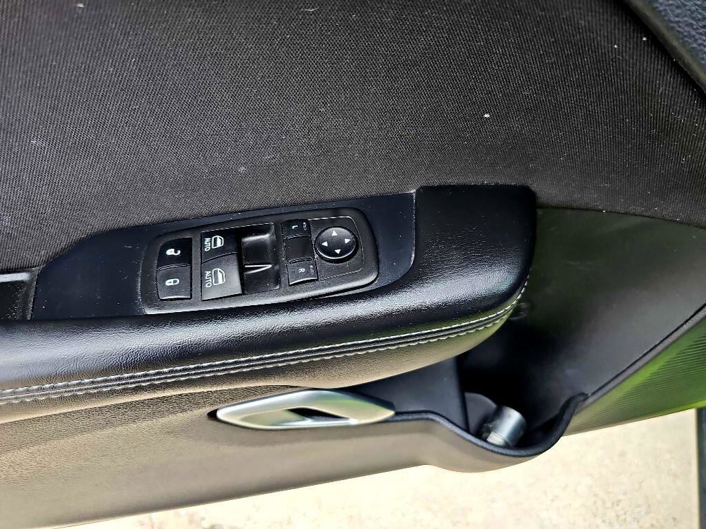 Used 2023 Dodge Challenger SXT w/ Blacktop Package image 18