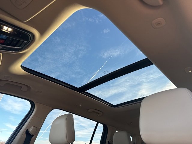 Used 2021 Jeep Grand Cherokee L Limited w/ MOPAR Finishing Package image 12