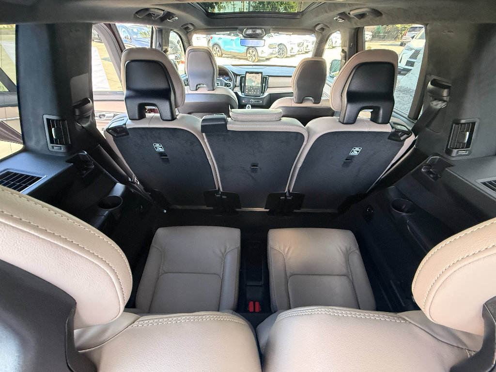 New 2026 Volvo XC90 B6 Ultra w/ Lounge Package image 34