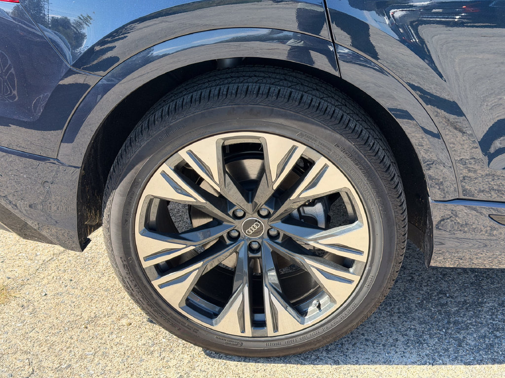 New 2026 Audi Q8 Premium Plus AWD/4WD image 6