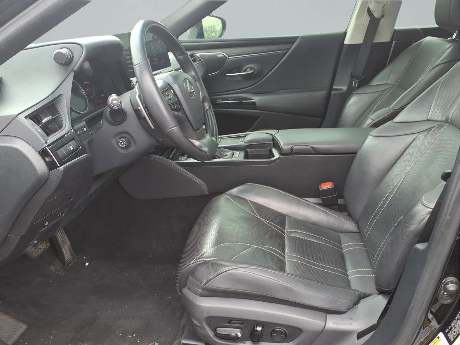 Used 2022 Lexus ES 300h w/ Accessory Package 2 image 26