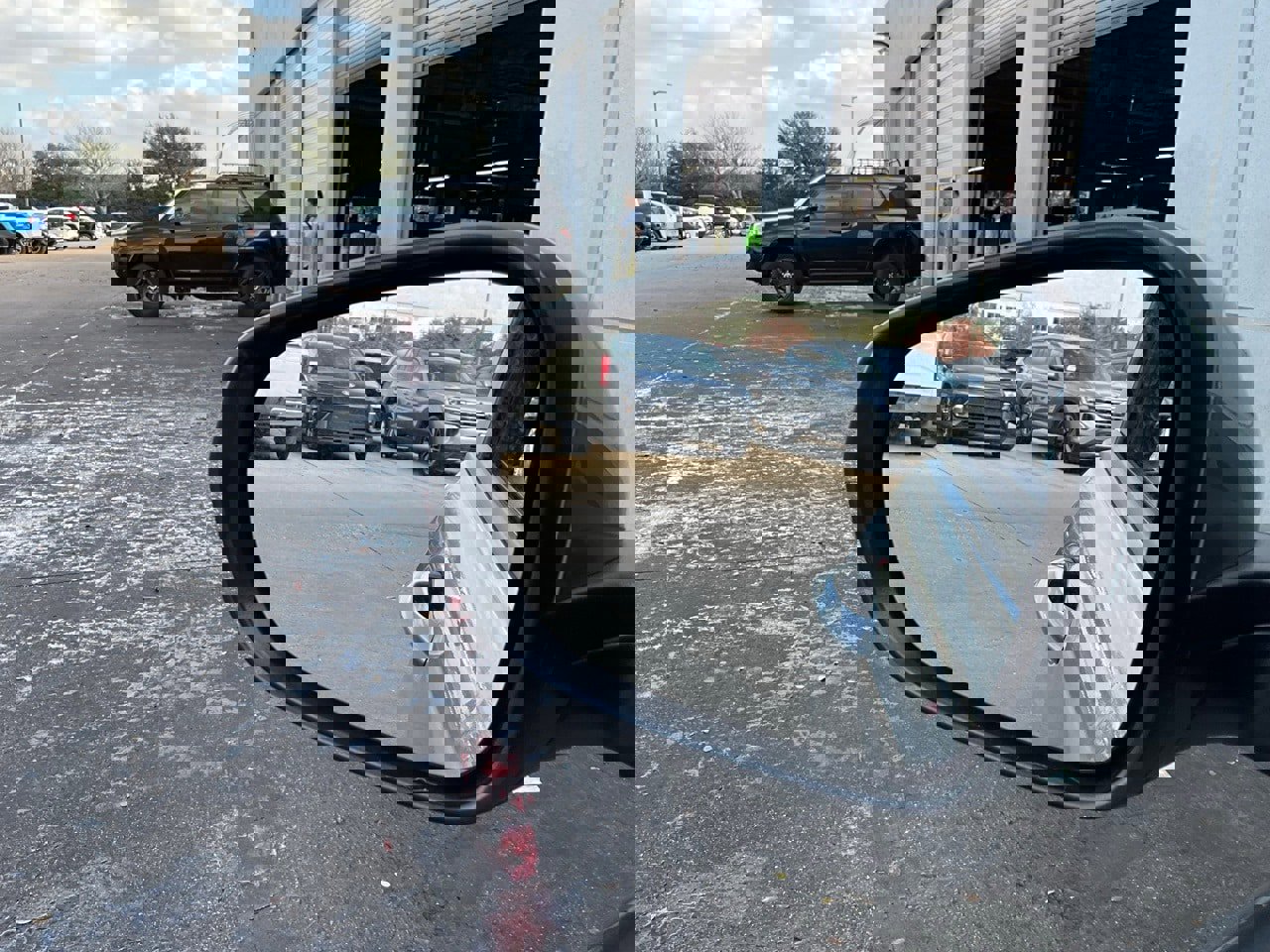 Used 2025 Chevrolet TrailBlazer LT image 17