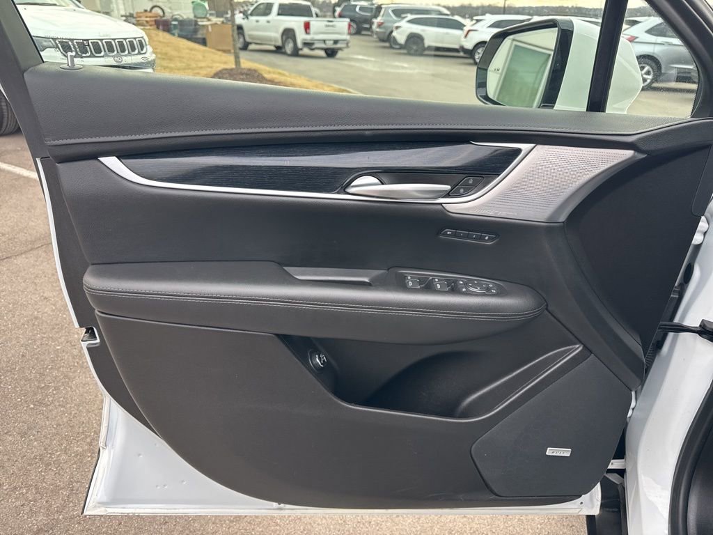 Used 2024 Cadillac XT5 Premium Luxury image 10