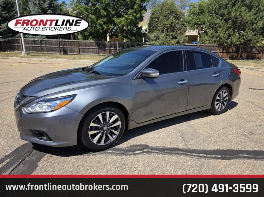 Used 2017 Nissan Altima 2.5 SL w/ Moonroof Package