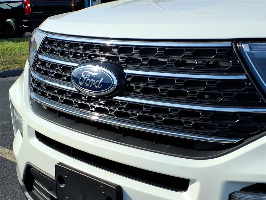 Used 2022 Ford Explorer XLT w/ Equipment Group 202A image 35