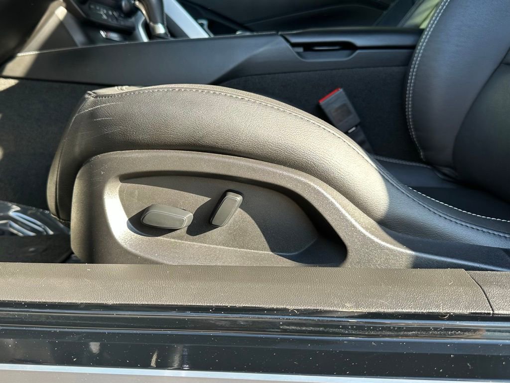 Used 2019 Chevrolet Corvette Stingray Coupe w/ 1LT image 18