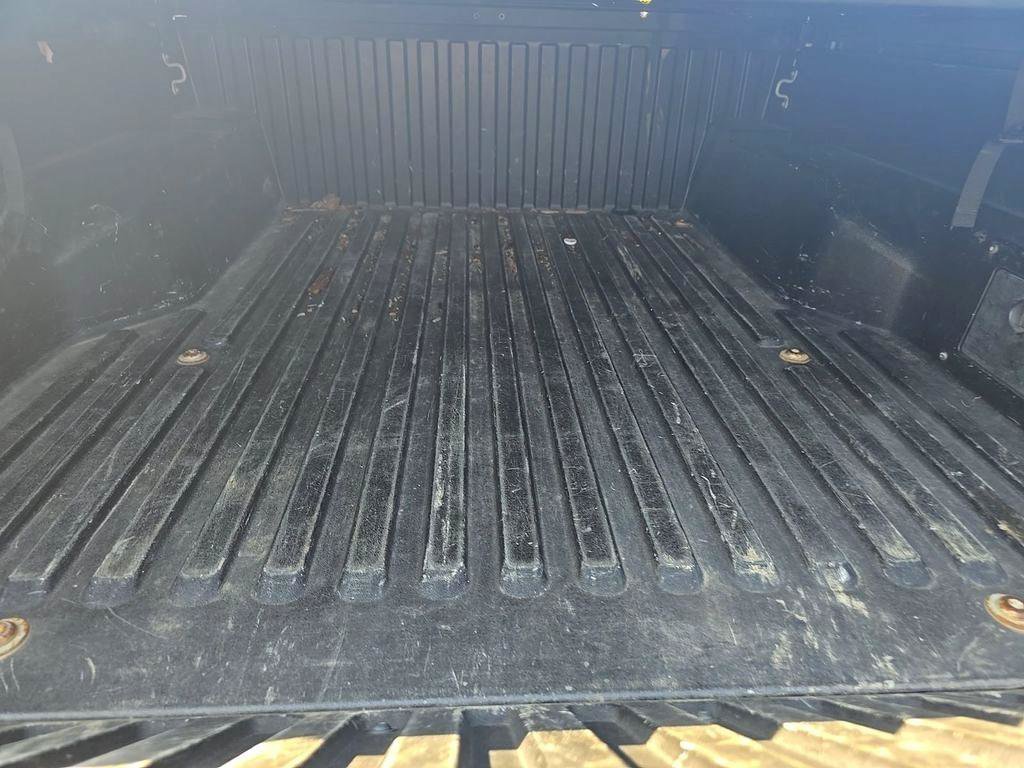 Used 2019 Toyota Tacoma SR5 AWD/4WD image 10