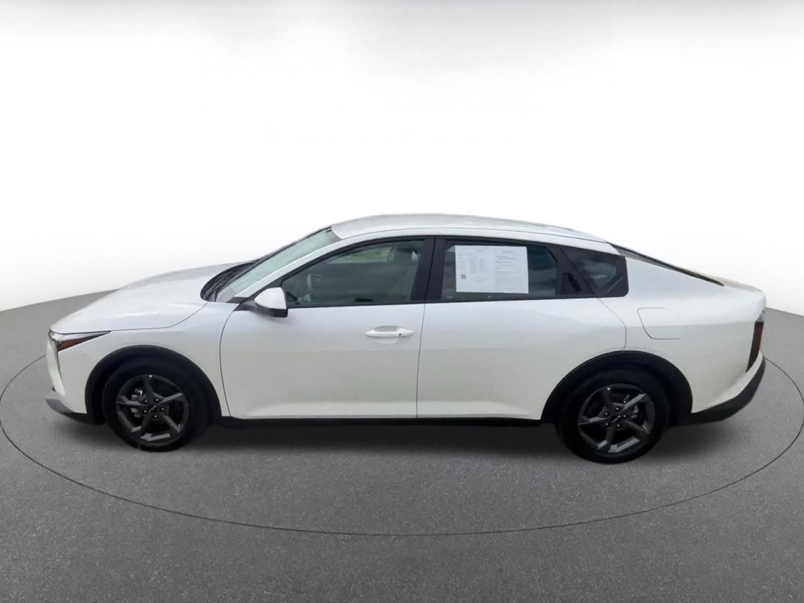 Used 2025 Kia K4 FWD image 9