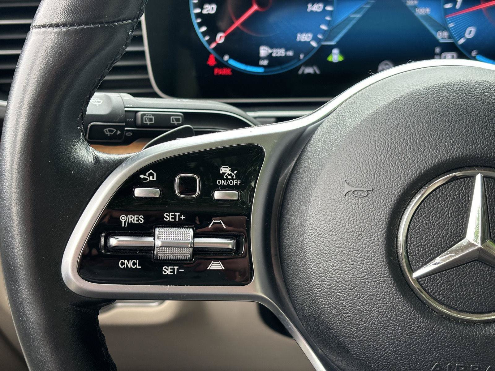 Used 2022 Mercedes-Benz GLE 350 4MATIC image 36