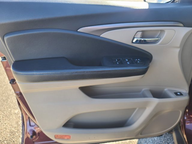 Used 2020 Honda Pilot EX image 10