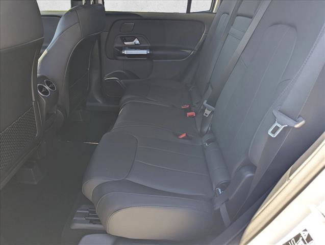 New 2026 Mercedes-Benz GLB 250 image 13