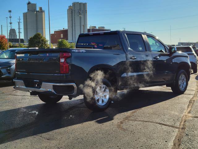 Used 2025 Chevrolet Silverado 1500 LT AWD/4WD image 2
