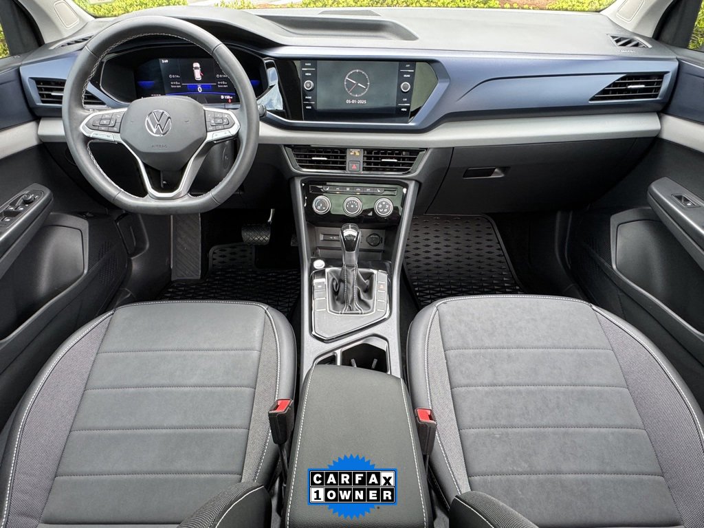 Used 2023 Volkswagen Taos SE w/ Panoramic Sunroof Package image 12