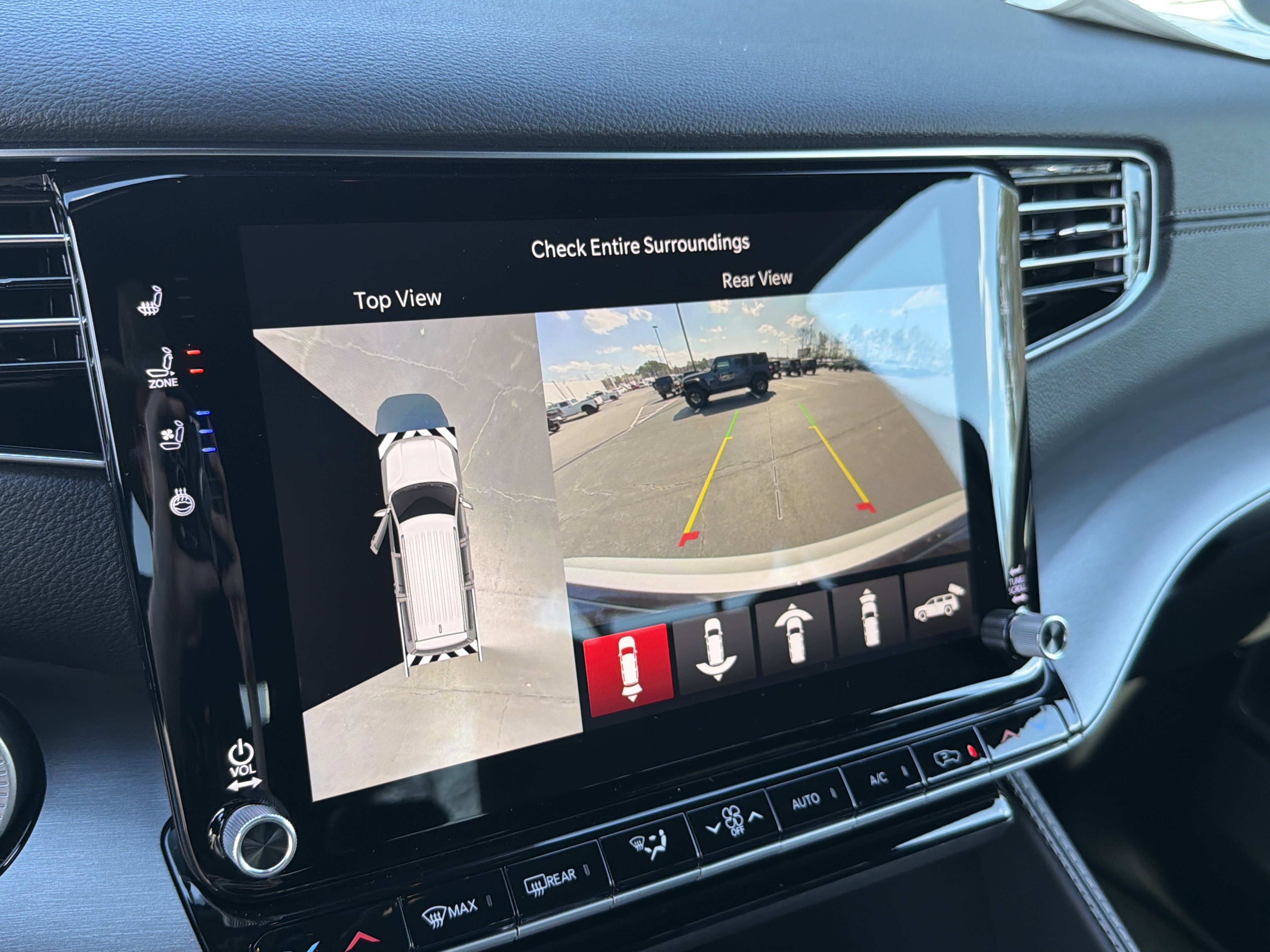 New 2026 Jeep Grand Wagoneer L 2WD image 36