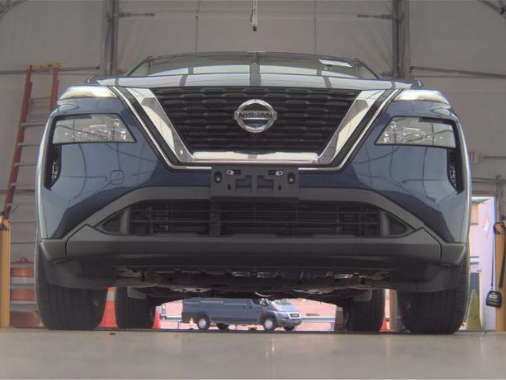 Used 2021 Nissan Rogue S AWD/4WD image 3