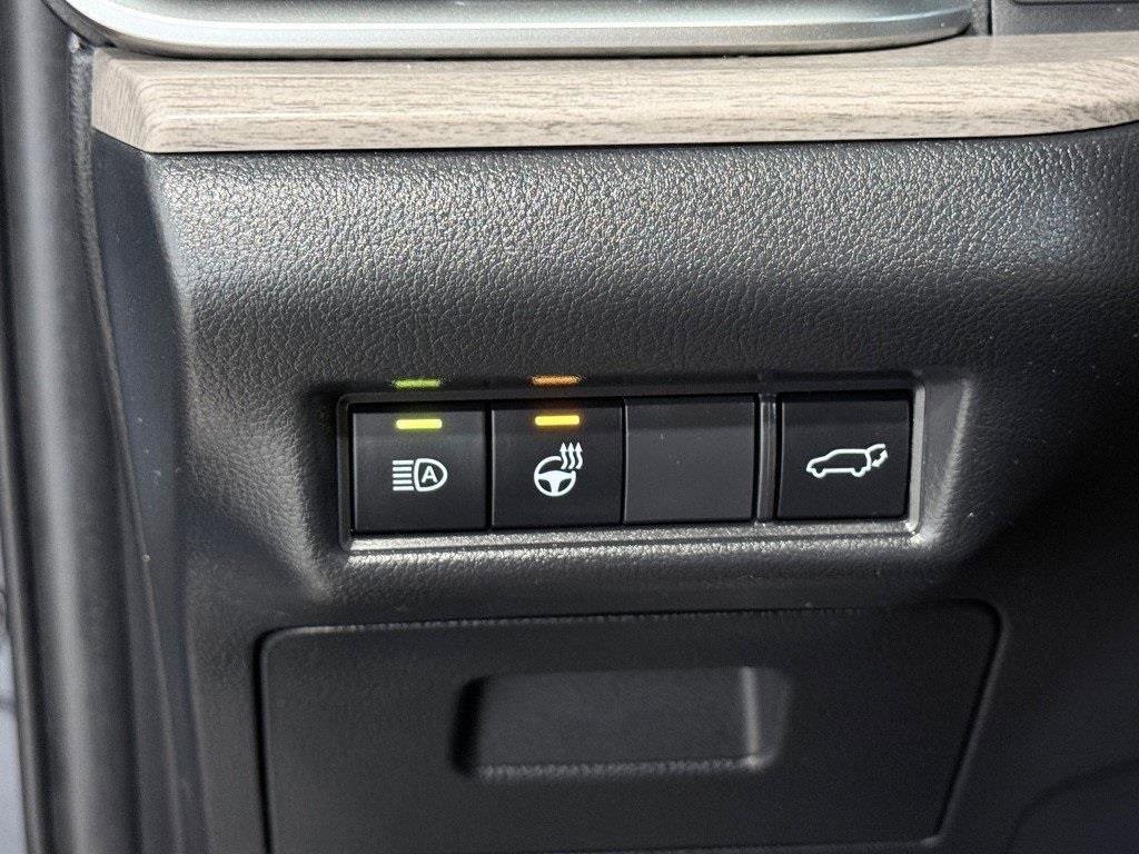 Used 2024 Toyota Grand Highlander Limited image 40