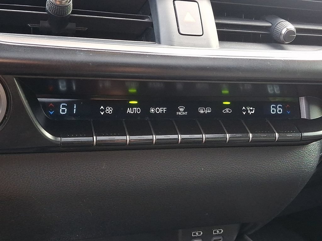 Used 2024 Lexus UX 250h F Sport AWD/4WD image 17