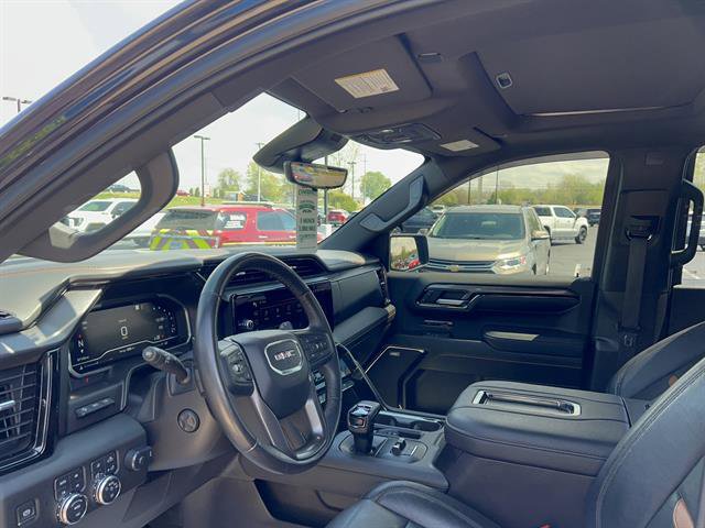 Used 2022 GMC Sierra 1500 AT4 w/ AT4 Premium Package AWD/4WD image 13