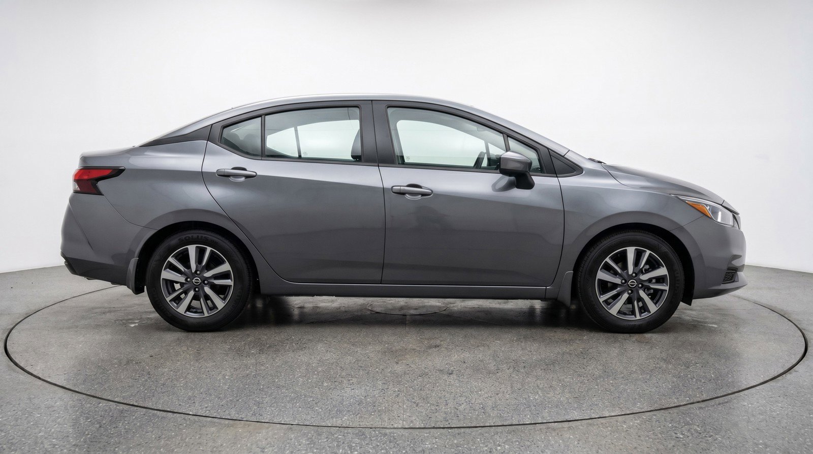 Used 2025 Nissan Versa SV image 11