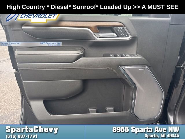 Used 2024 Chevrolet Silverado 2500 High Country AWD/4WD image 11