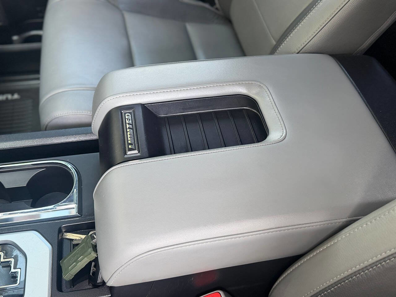 Used 2021 Toyota Tundra Limited w/ Limited Premium Package image 19