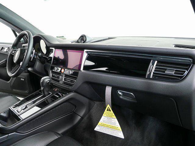 New 2026 Porsche Macan AWD/4WD image 26