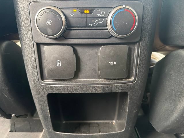 Used 2020 Ford Explorer XLT w/ Equipment Group 202A AWD/4WD image 19