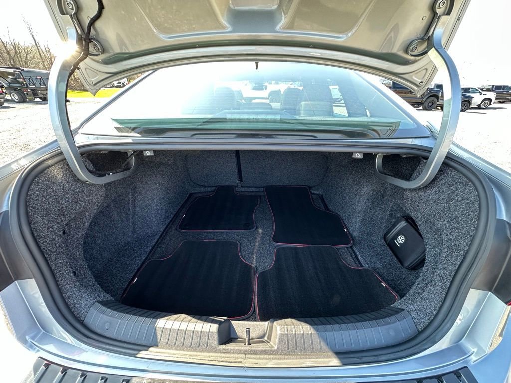 Used 2021 Volkswagen Jetta GLI image 15