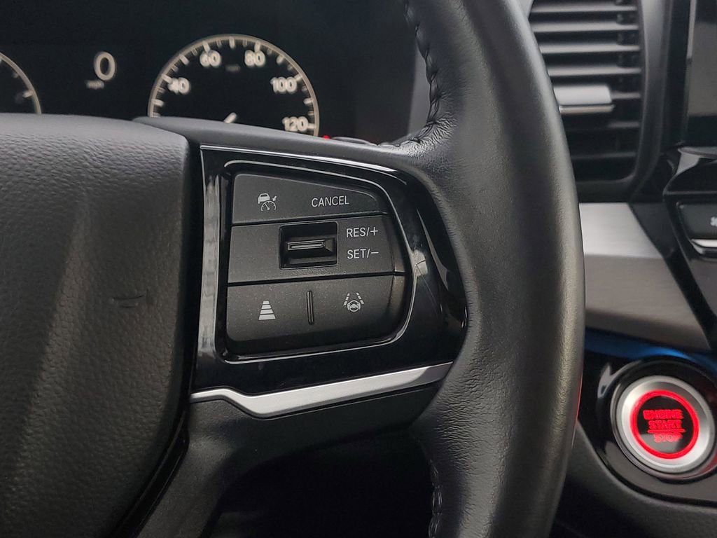 Used 2025 Honda Odyssey Touring image 17