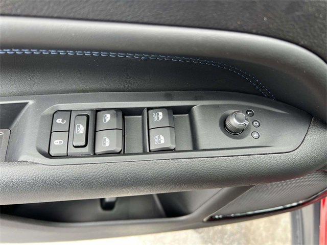 New 2026 Jeep Compass Latitude image 13