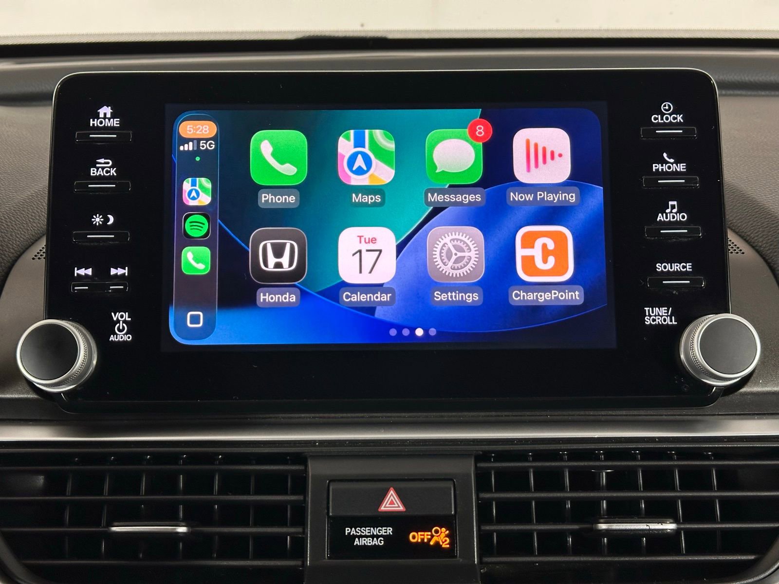 Used 2018 Honda Accord Sport image 3