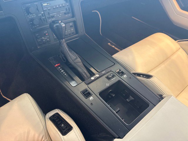 Used 1988 Chevrolet Corvette Coupe image 14