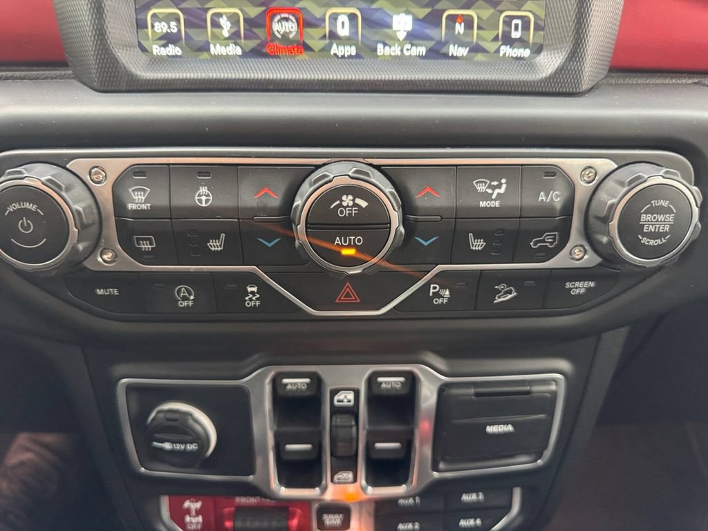 Used 2018 Jeep Wrangler Unlimited Rubicon w/ Dual Top Group AWD/4WD image 20