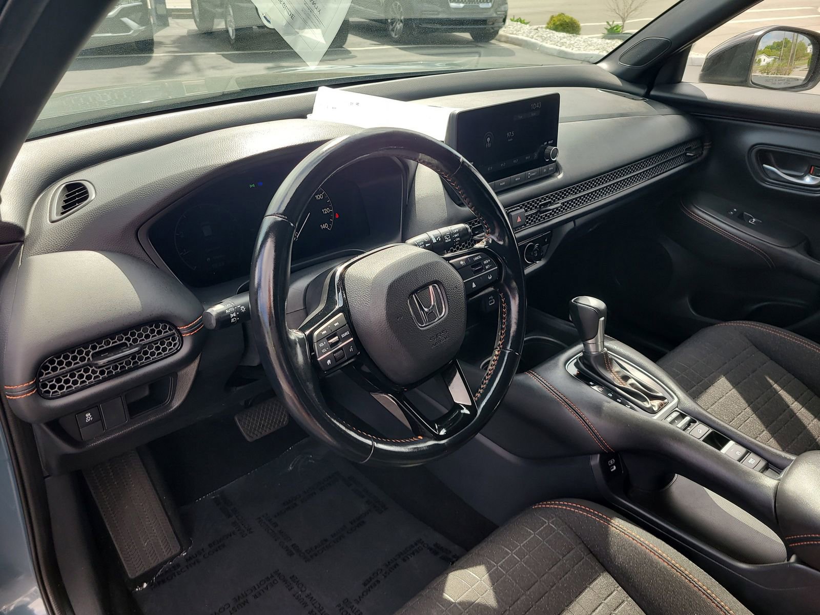 Used 2025 Honda HR-V Sport image 16