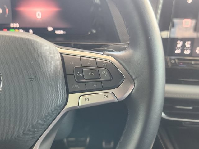 Used 2024 Volkswagen Atlas Cross Sport SEL Premium R-Line AWD/4WD image 29