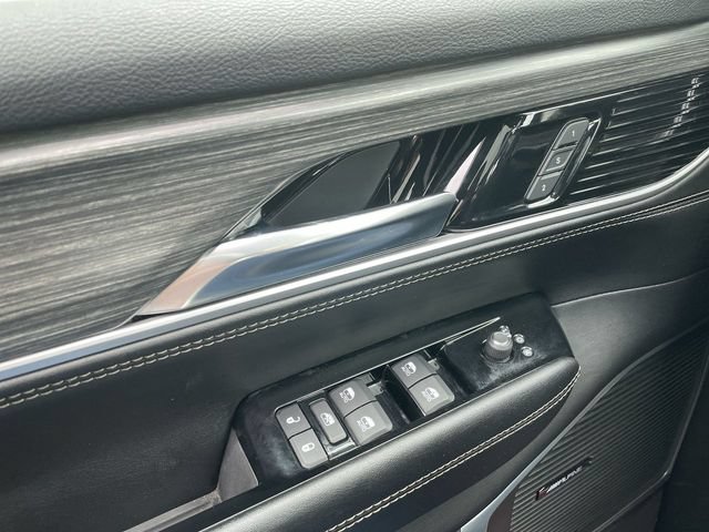 Used 2023 Jeep Wagoneer L Series II w/ Premium Group I AWD/4WD image 13