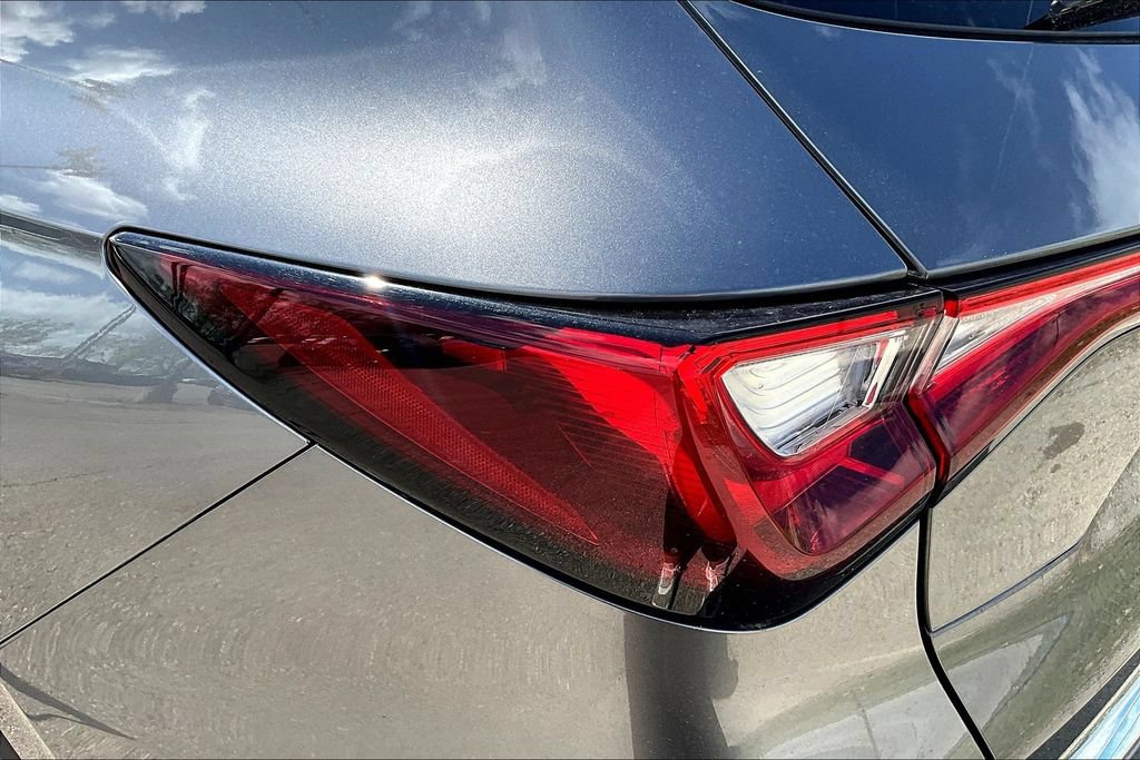 Used 2023 Acura MDX w/ Technology Package AWD/4WD image 39