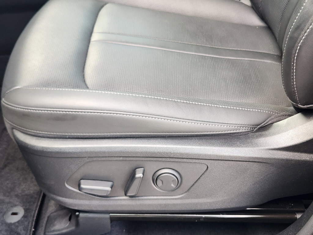 New 2025 Kia Sorento SX image 16