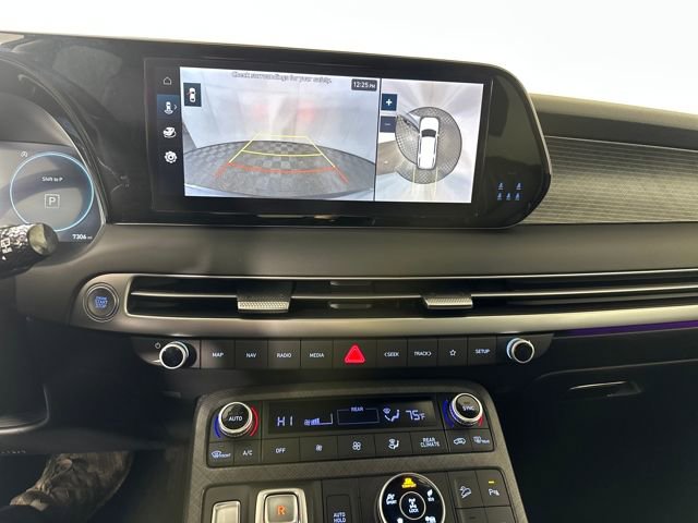 Certified 2025 Hyundai Palisade Limited image 42