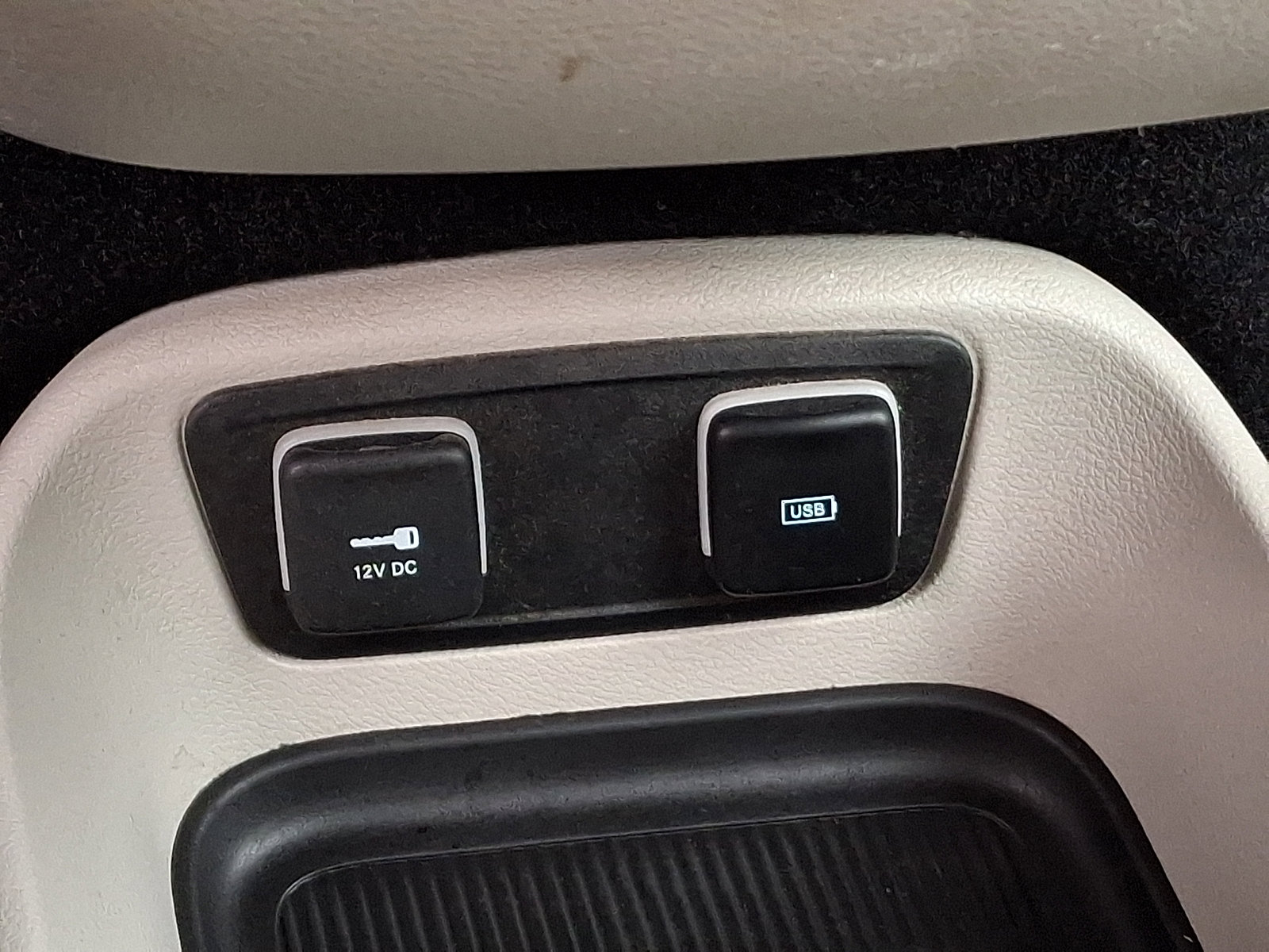 Used 2017 Chrysler Pacifica Touring w/ Tire & Wheel Group image 24