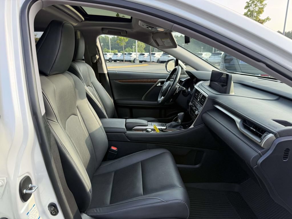 Used 2022 Lexus RX 350L Premium w/ Premium Package AWD/4WD image 14