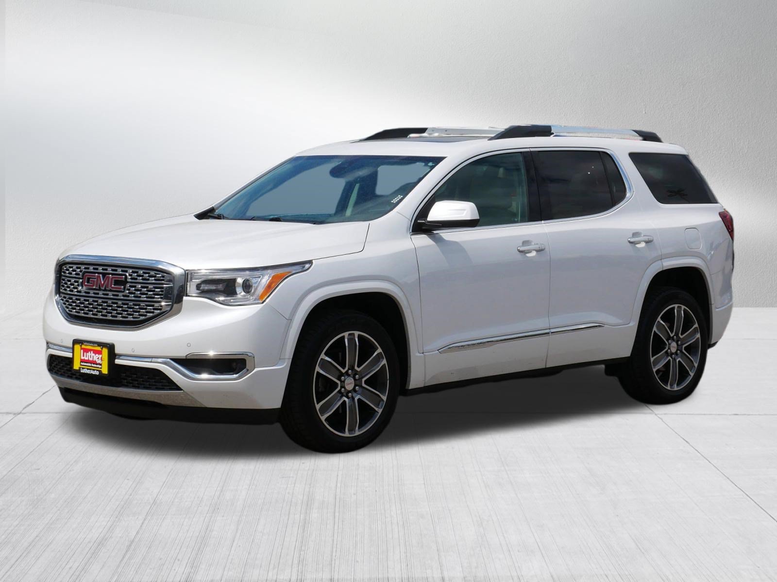 Used 2018 GMC Acadia Denali AWD/4WD image 3