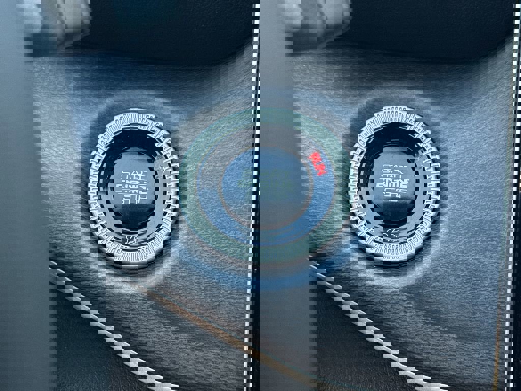 Used 2024 Jeep Grand Cherokee L Limited w/ Luxury Tech Group II image 29