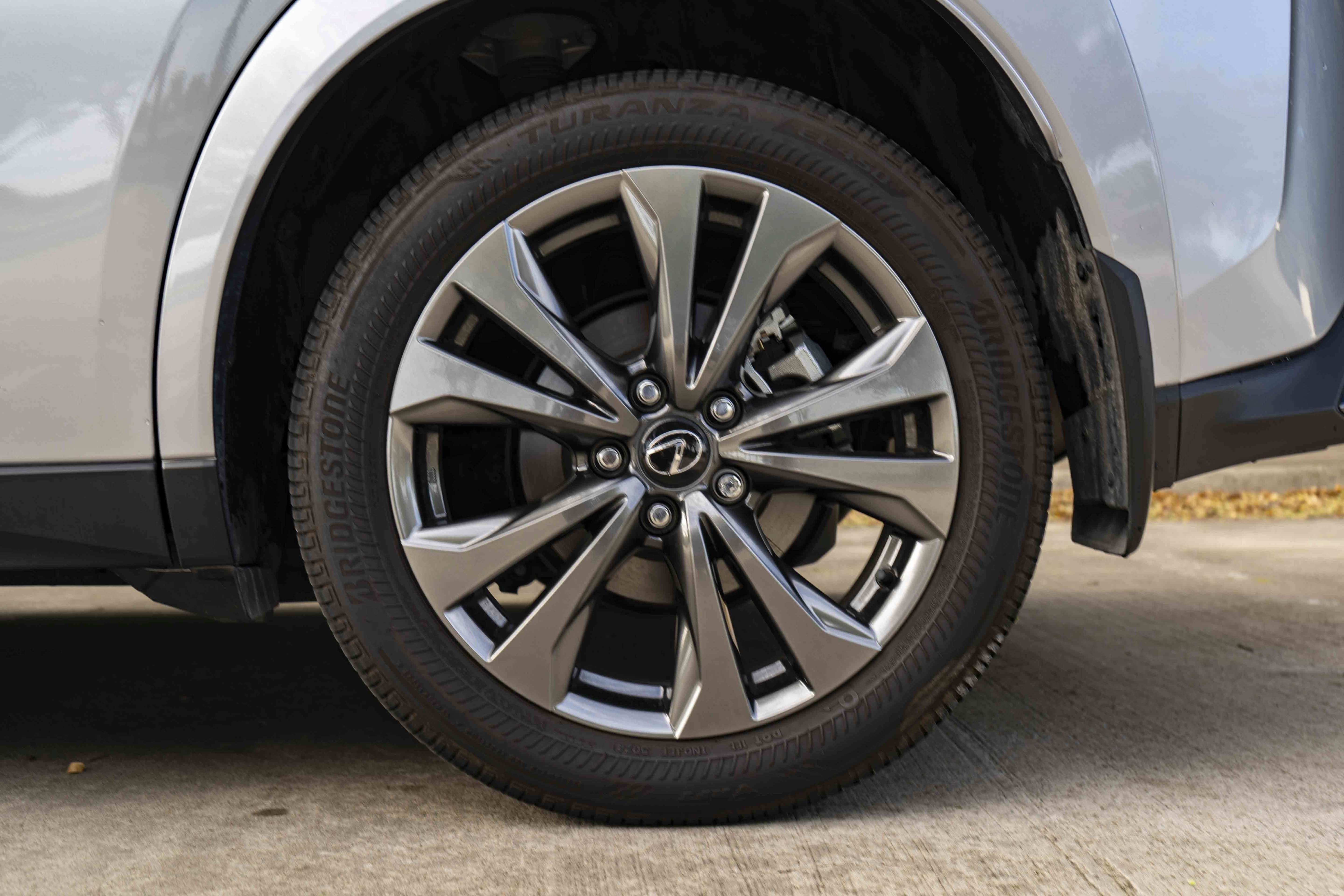Used 2025 Lexus UX 300h AWD w/ Accessory Package (Z1) image 15