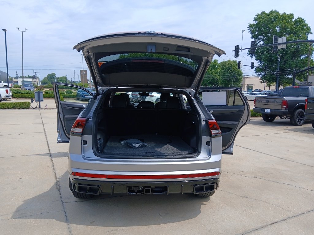 New 2026 Volkswagen Atlas Cross Sport SEL R-Line AWD/4WD image 22