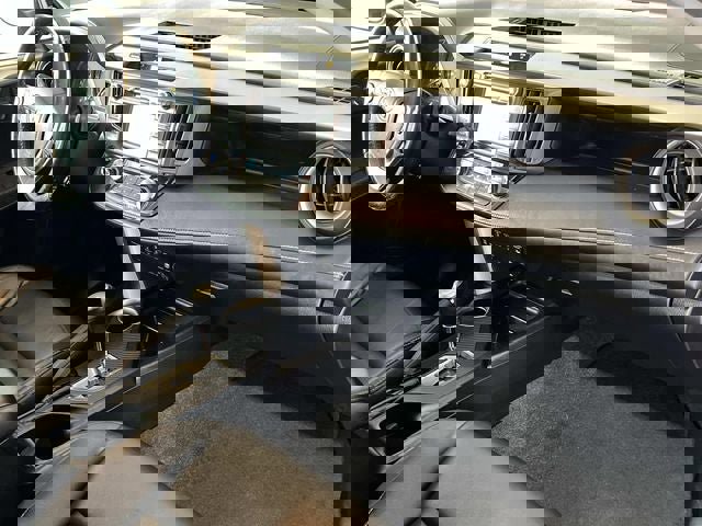 Used 2015 Toyota RAV4 Limited w/ Technology Package image 24