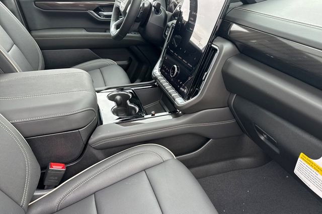 New 2026 GMC Yukon Elevation image 20