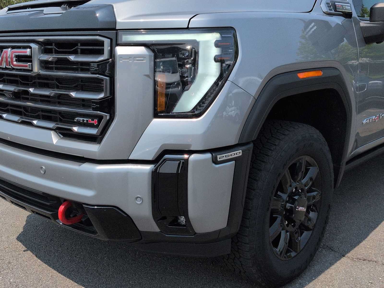 Used 2026 GMC Sierra 2500 AT4 w/ AT4 Premium Plus Package AWD/4WD image 11