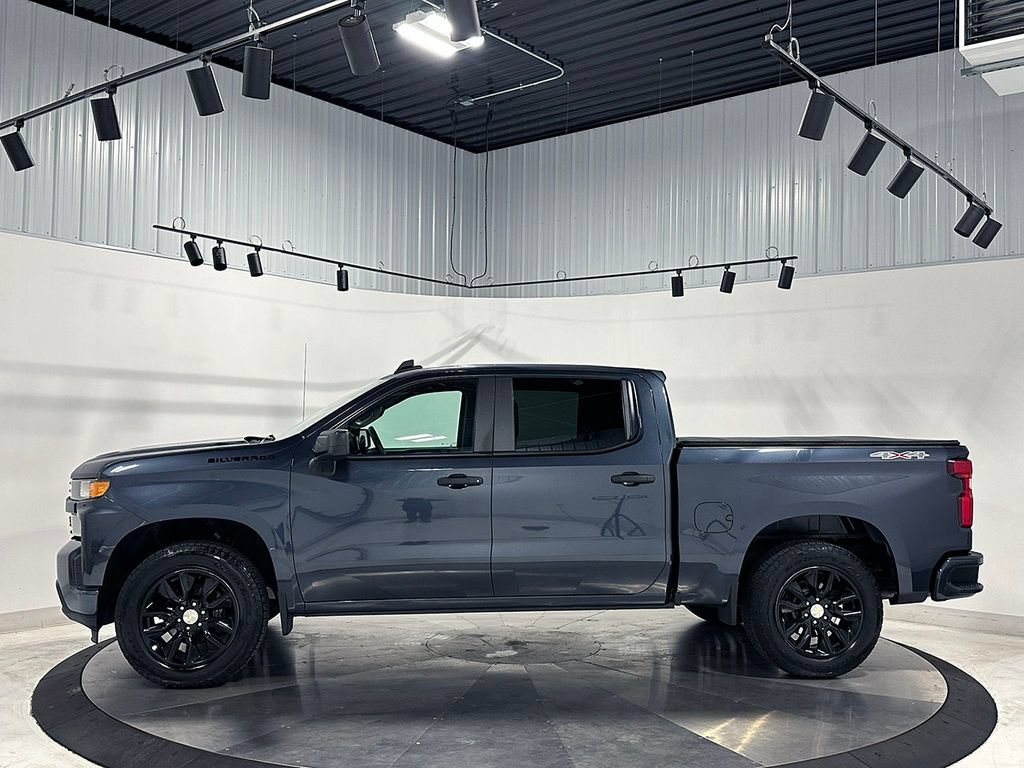 Used 2020 Chevrolet Silverado 1500 Custom w/ Custom Value Package AWD/4WD image 14